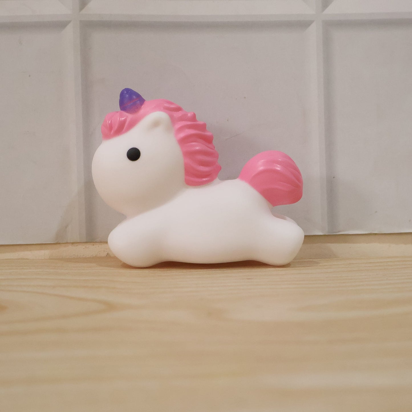 Rechargeable silicone unicorn night light for children's rooms