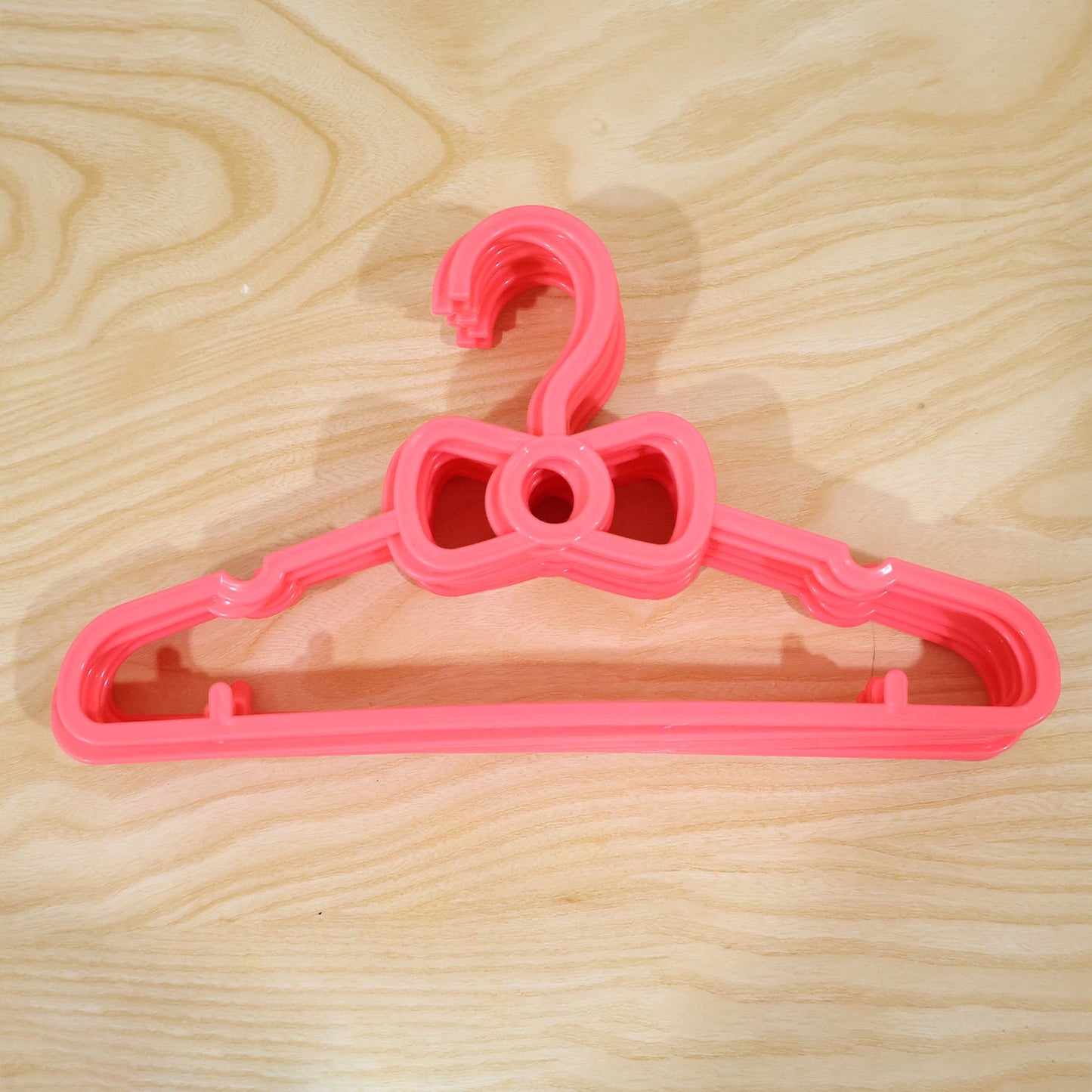Plastic hanger set for toddler and infant clothing