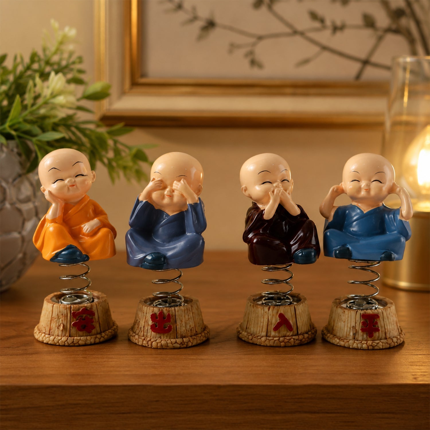 Baby monk bobblehead figurine size details