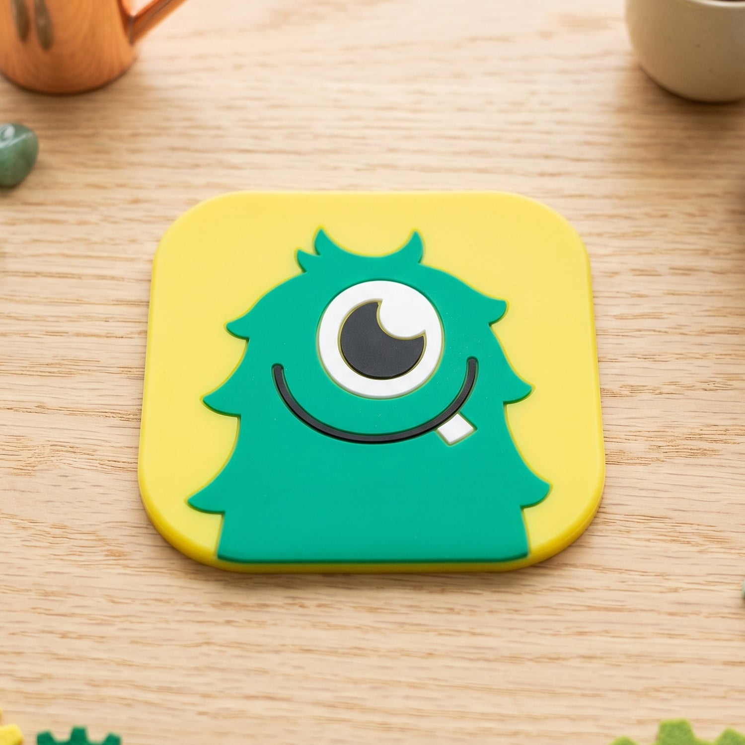 Silicone coaster white bg
