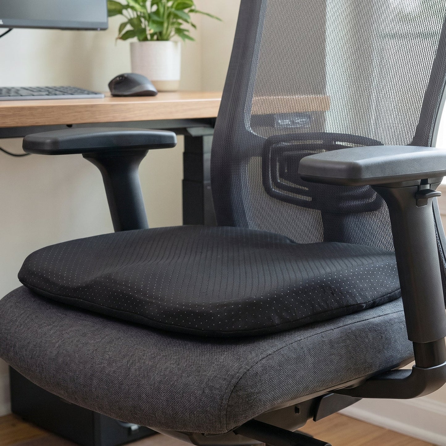 Comfortable ergonomic cushion for all day sitting