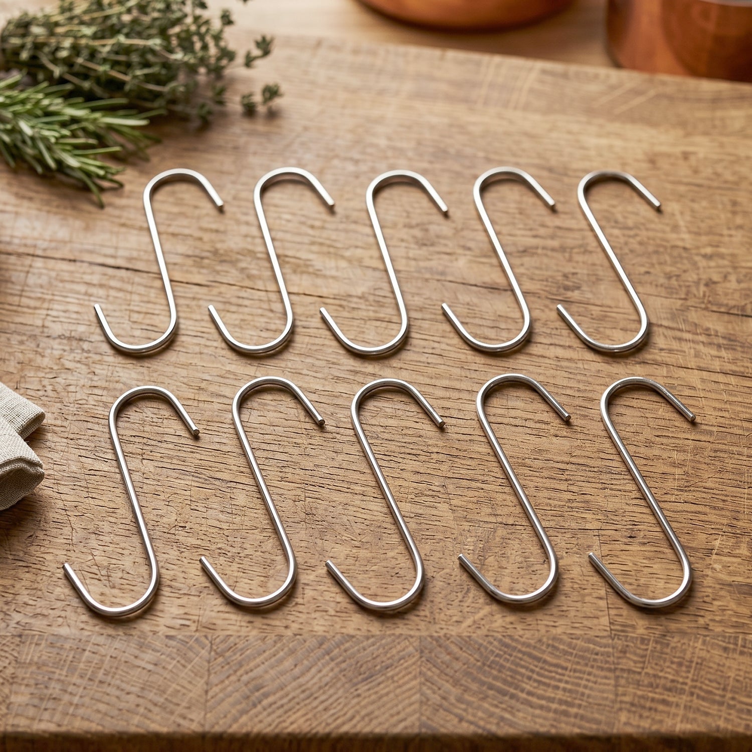 Strong metal hooks multipurpose