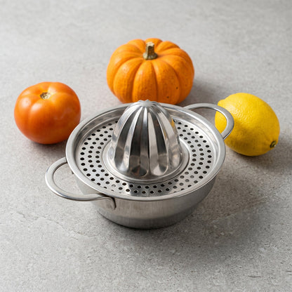 Citrus juicer white bg