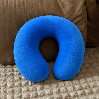 Travel neck support pillow use
