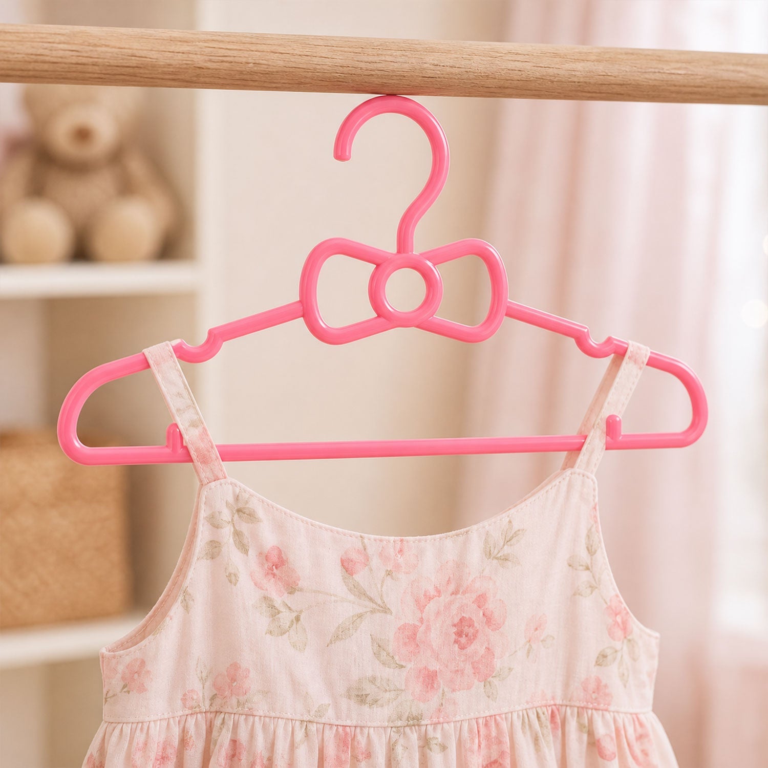 Cute baby clothes hangers with bows, pack of 4